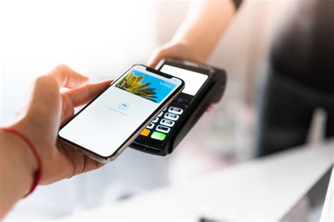 accept a credit card payment via a smart phone|how to accept payments by phone.